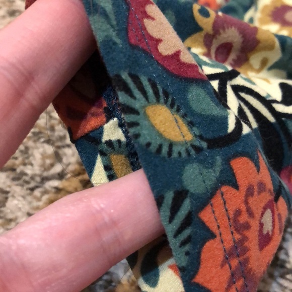 Lularoe OS leggings - Picture 4 of 6